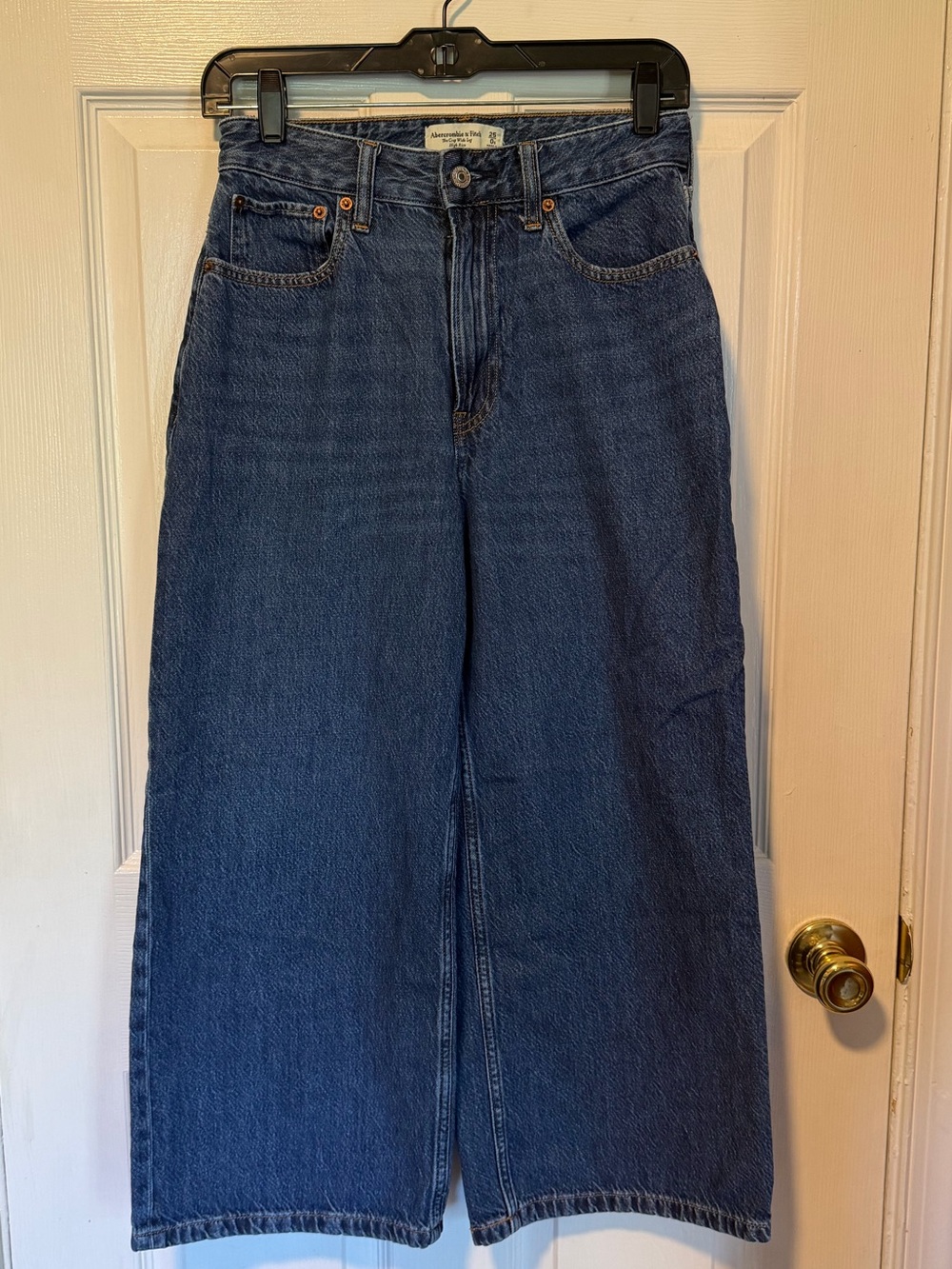🆕Abercrombie The Crop Highrise Wide leg Curve Love